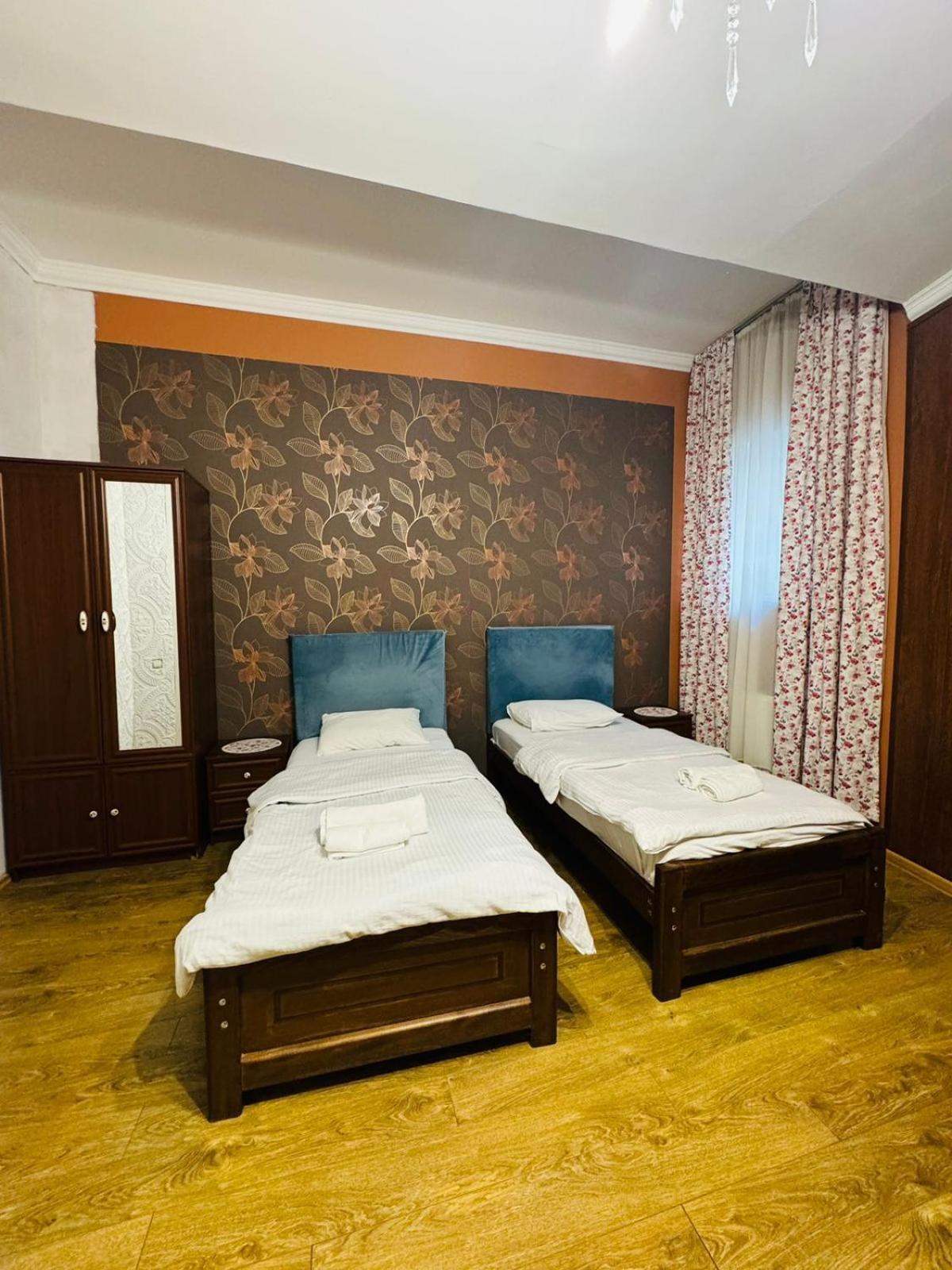 Hotel Kalanga Tiflis Oda fotoğraf