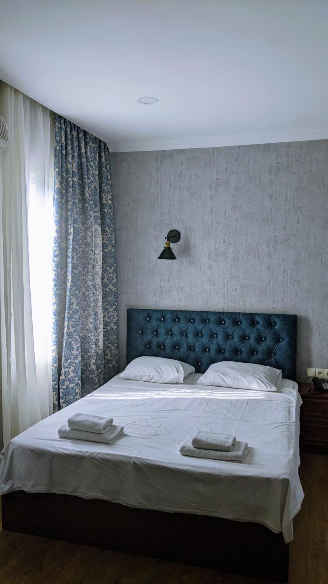 Hotel Kalanga Tiflis Oda fotoğraf