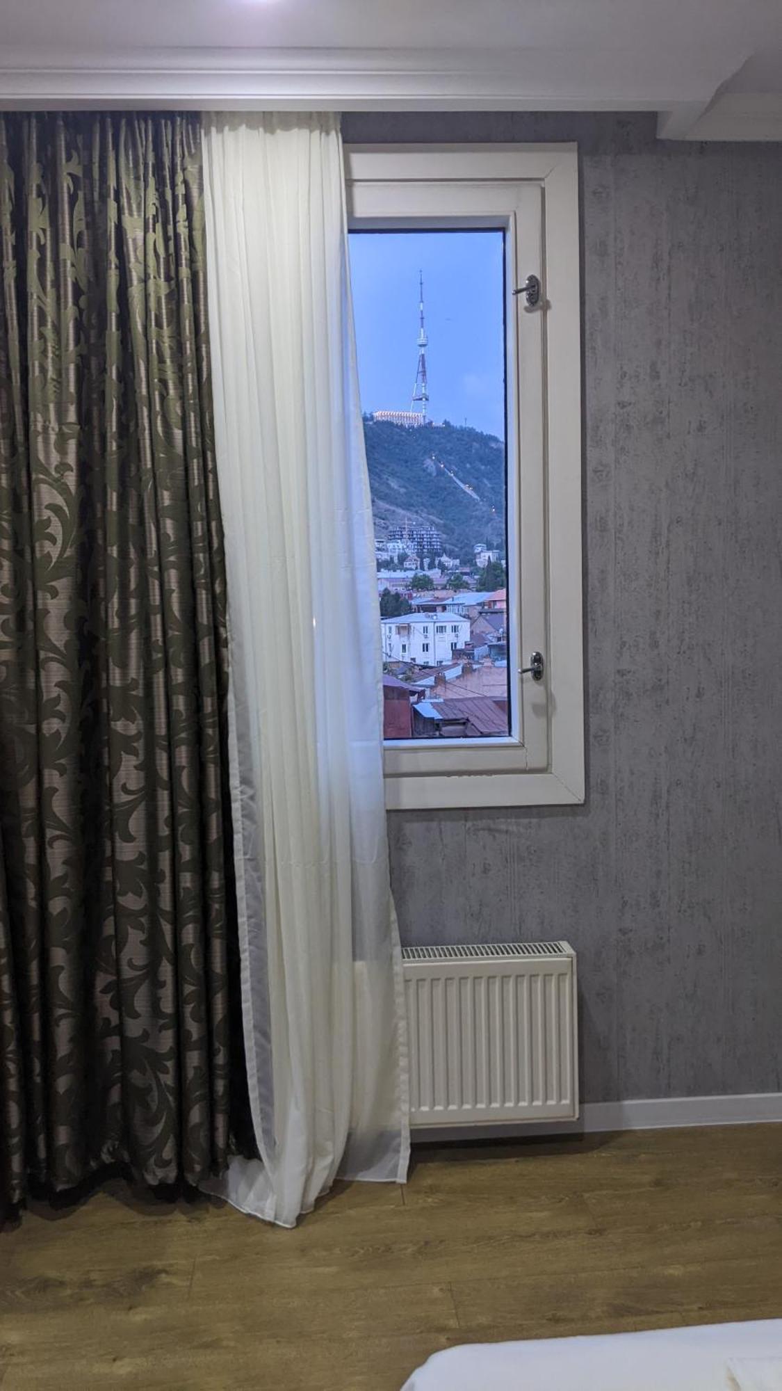 Hotel Kalanga Tiflis Oda fotoğraf